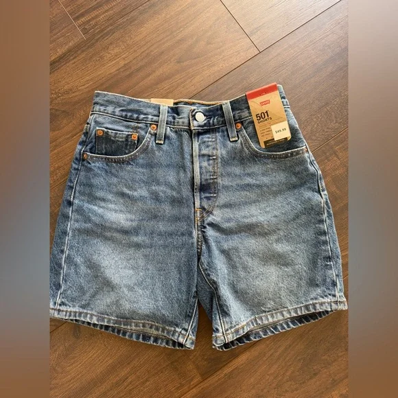 Levi’s 501 High Rise Mid Thigh Shorts - Picture 2 of 6